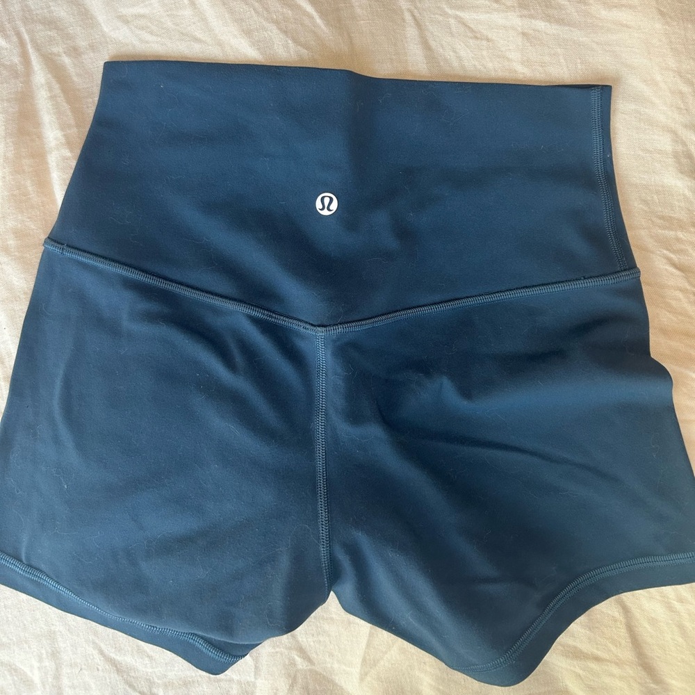 Lululemon align high rise shorts 4”